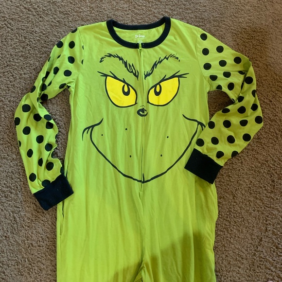 Dr Seuss one piece PJs Sz Small - Picture 1 of 3